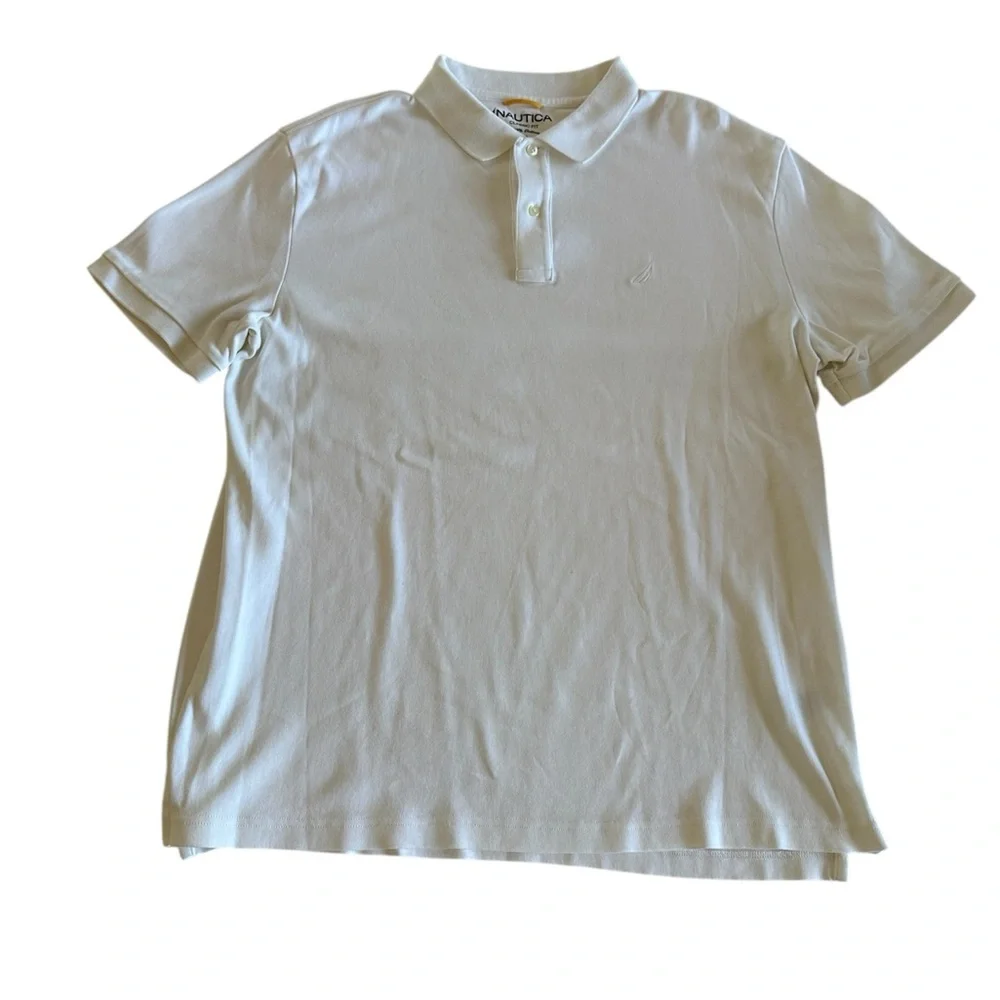 Bundle of Tommy Hilfiger and Nautica Polo Shirt - Picture 4 of 4